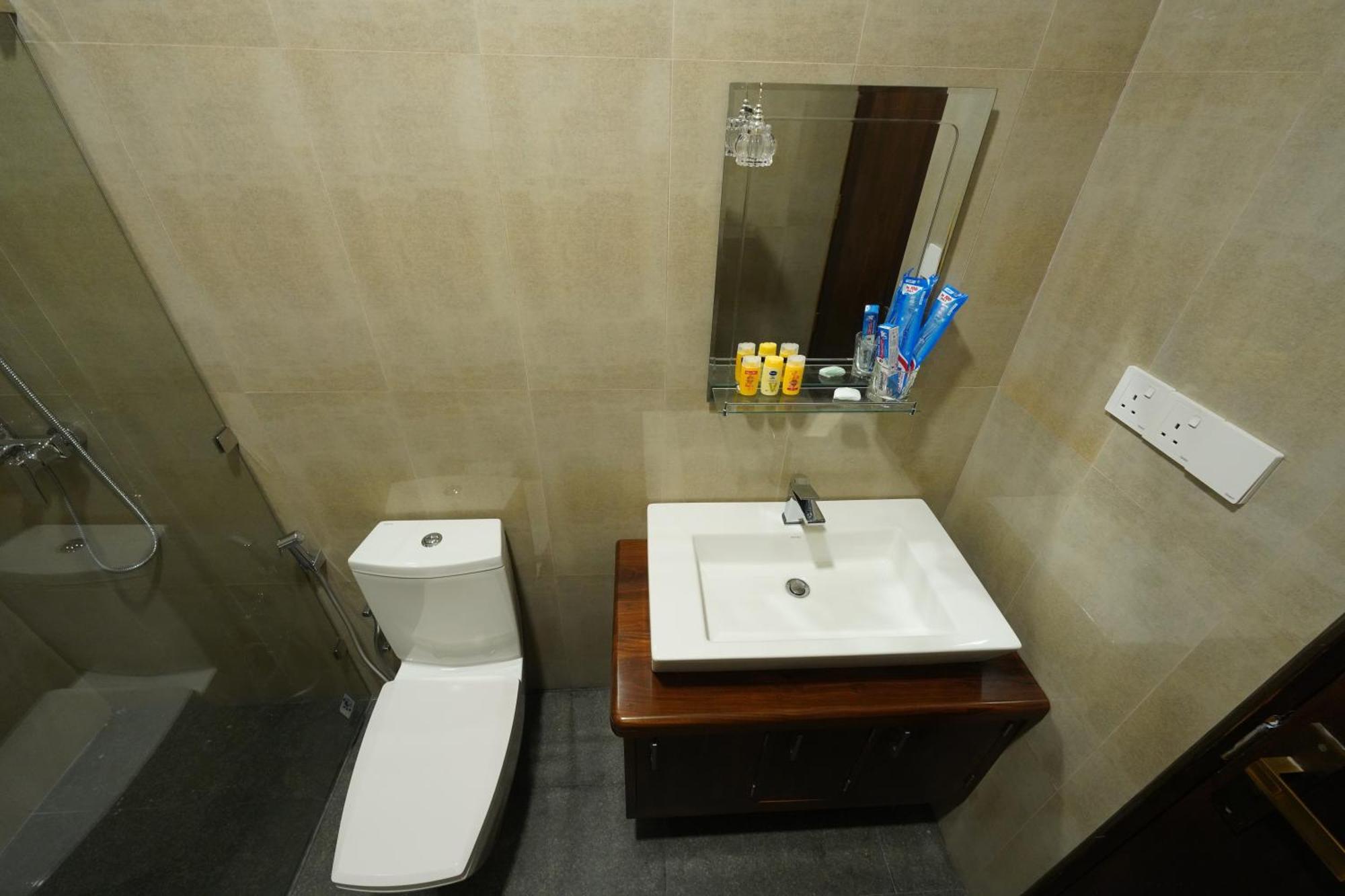 Hotel Grand Amanee รัตนปุระ ภายนอก รูปภาพ