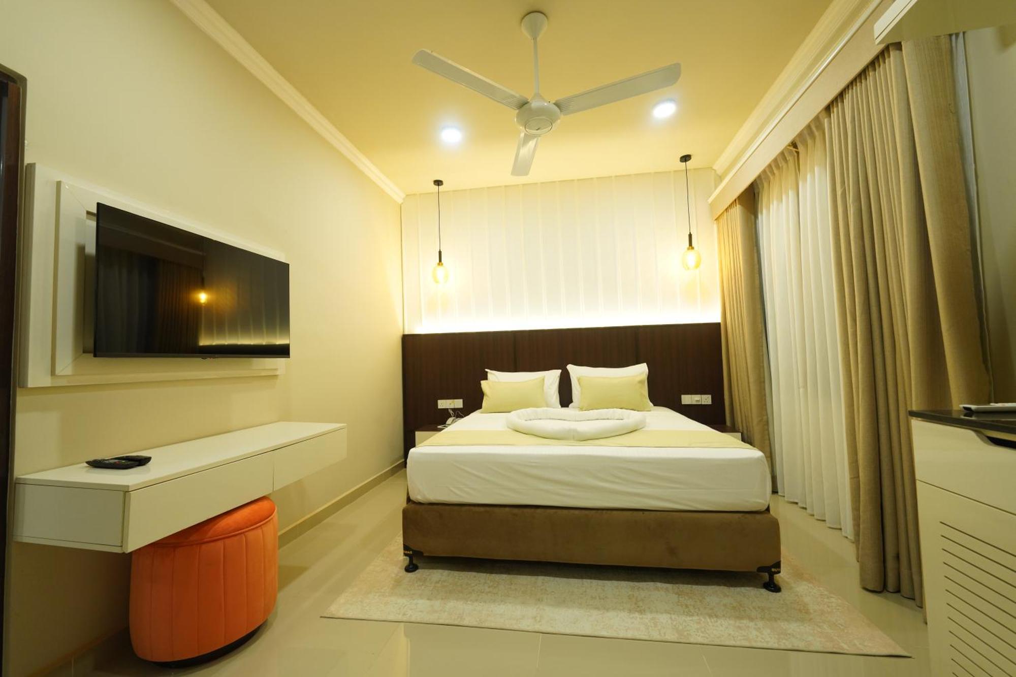 Hotel Grand Amanee รัตนปุระ ภายนอก รูปภาพ