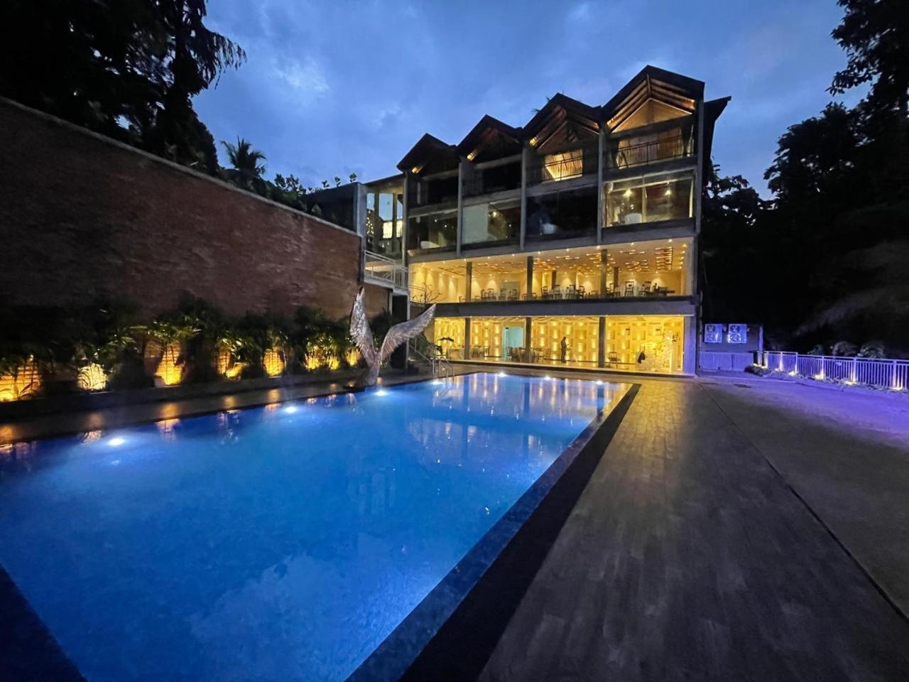 Hotel Grand Amanee รัตนปุระ ภายนอก รูปภาพ