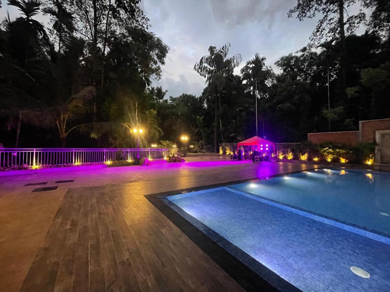 Hotel Grand Amanee รัตนปุระ ภายนอก รูปภาพ